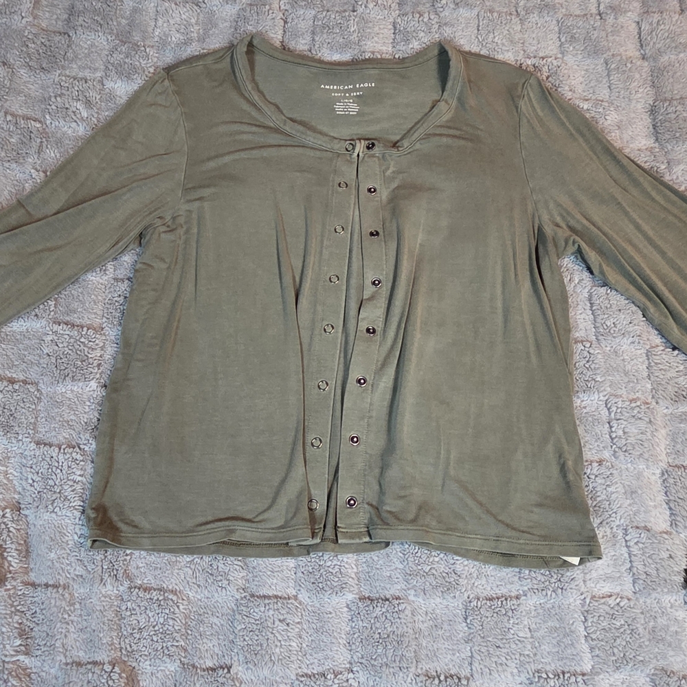 American Eagle Outfitters Sage Button-Down Shirt - Picture 8 of 8